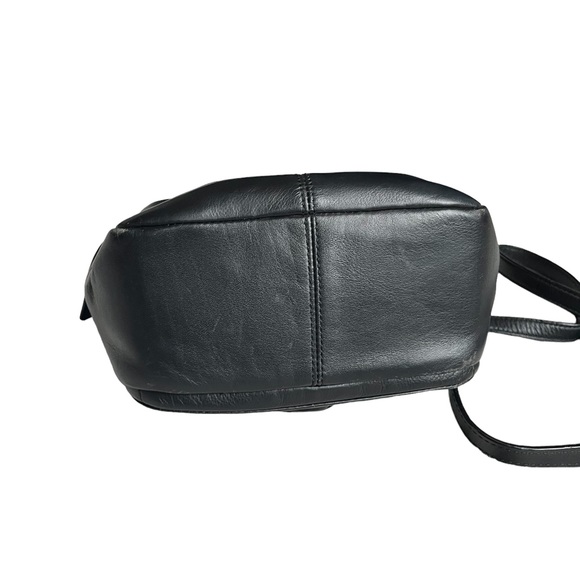 COACH Campbell Black Leather Mini Camera Crossbody Bag
F1376-F25150 - Picture 6 of 15